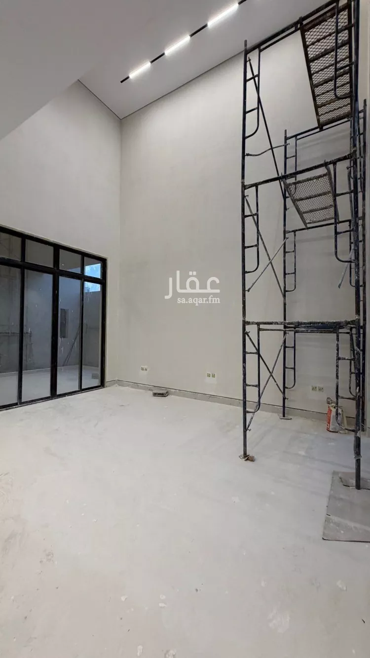 فيلا للبيع في شارع عبدالجبار بن الورد, حي المهدية, مدينة الرياض, منطقة الرياض 18