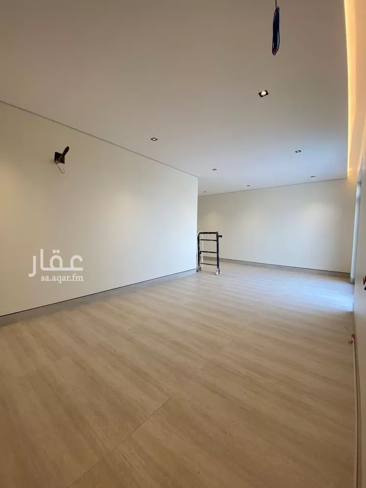 فيلا للبيع في شارع فؤاد محمد عمر توفيق, حي المهدية, مدينة الرياض, منطقة الرياض 14