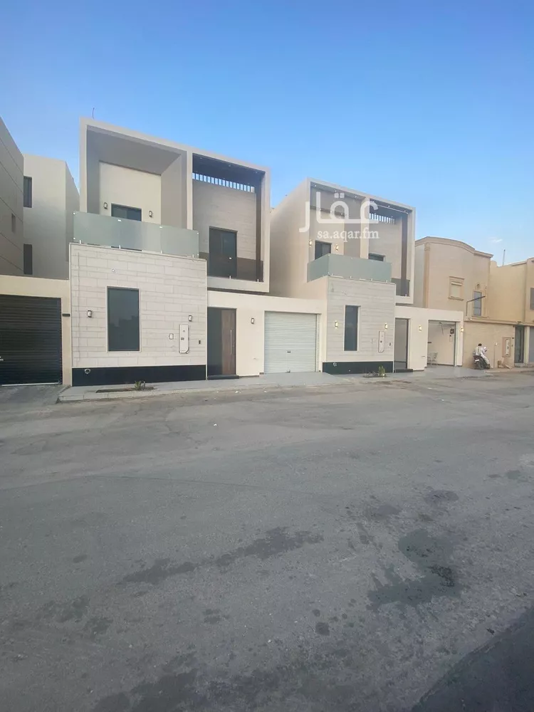 فيلا للبيع في شارع عبدالله النحوي, حي المهدية, مدينة الرياض, منطقة الرياض صورة 2