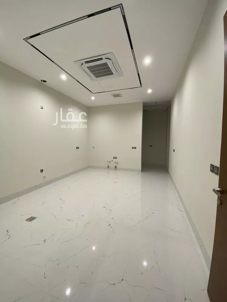 فيلا للبيع في شارع علي بن هبة الله, حي المهدية, مدينة الرياض, منطقة الرياض صورة 4