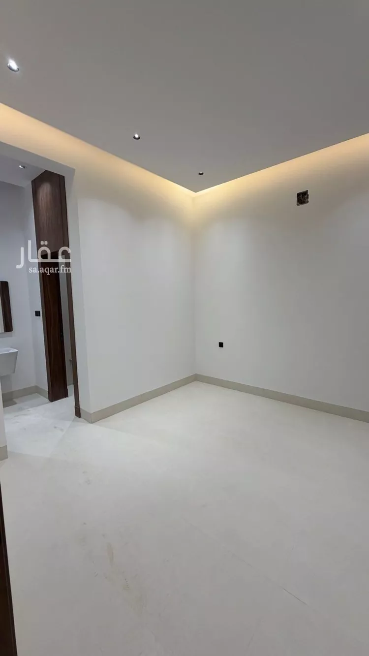 فيلا للبيع في شارع فؤاد محمد عمر توفيق, حي المهدية, مدينة الرياض, منطقة الرياض 7