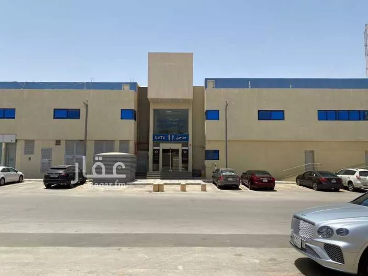 مكتب تجاري للإيجار في شارع الملك عبدالعزيز ابن عبدالرحمن سعود, حي الربيع, مدينة الرياض, منطقة الرياض