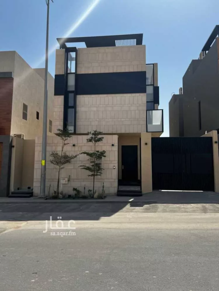 فيلا للبيع في شارع عثمان العبيد, حي القيروان, مدينة الرياض, منطقة الرياض