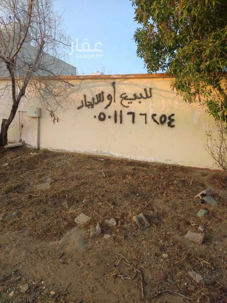 بيت للبيع في شارع الصنيدلى 1035 ، القاع ، الدرب 6