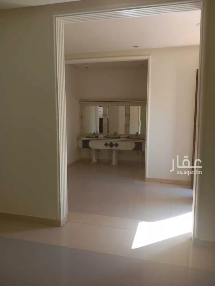 فيلا للبيع في شارع اللوزة, حي ظهرة لبن, مدينة الرياض, منطقة الرياض صورة 2