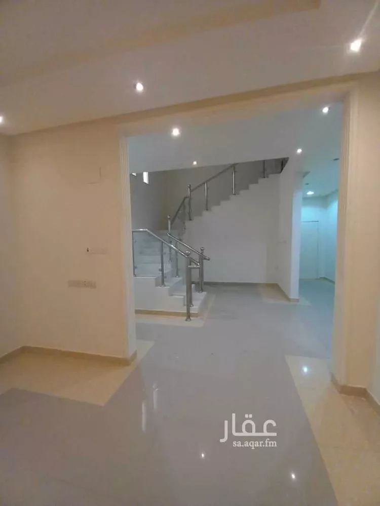 فيلا للبيع في شارع اللوزة, حي ظهرة لبن, مدينة الرياض, منطقة الرياض صورة 3
