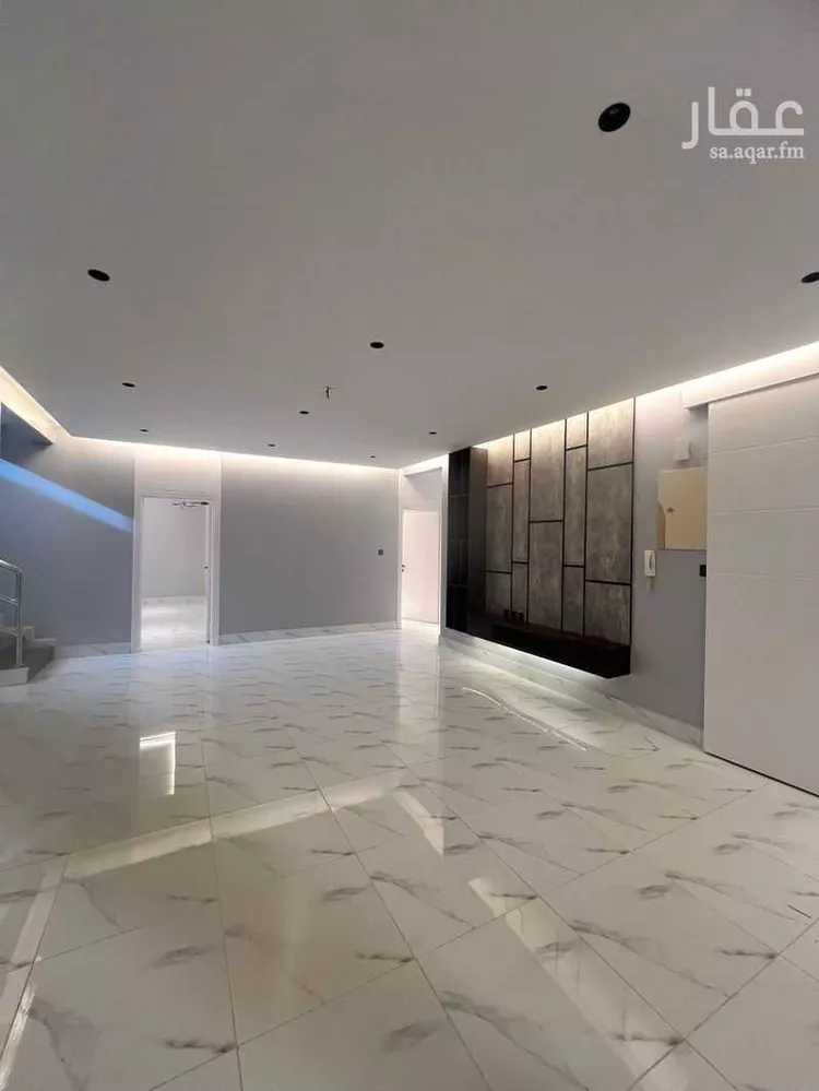 فيلا للبيع في شارع أبو الفضل البيهقي, حي الصفاء, مدينة تبوك, منطقة تبوك