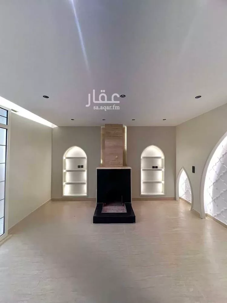 فيلا للبيع في شارع أبو الفضل البيهقي, حي الصفاء, مدينة تبوك, منطقة تبوك صورة 5