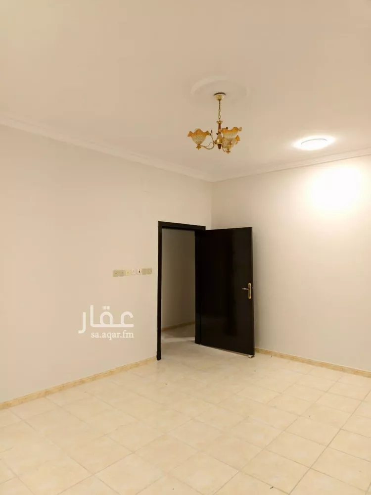 Floor for Rent in Riyadh Al Qadisiyah صورة 3