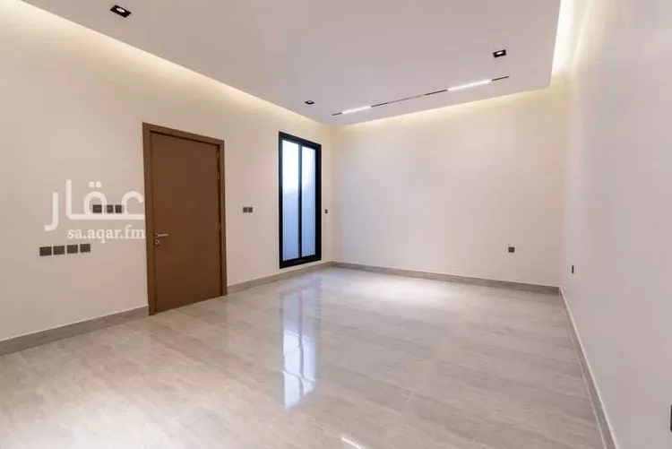 Floor for Sale in Riyadh Ar Rimal 8