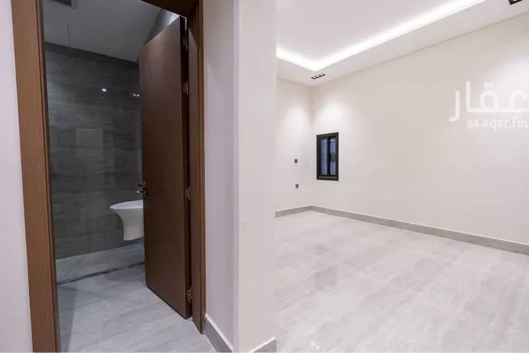 Floor for Sale in Riyadh Ar Rimal 11