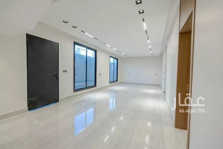 Floor for Sale in Riyadh Ar Rimal 10