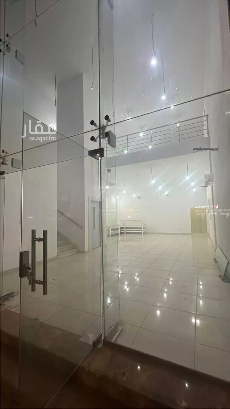 محل للبيع في شارع طريق الصناعية, حي أبوكبير, مدينة المدينه المنوره, منطقة المدينة المنورة صورة 3