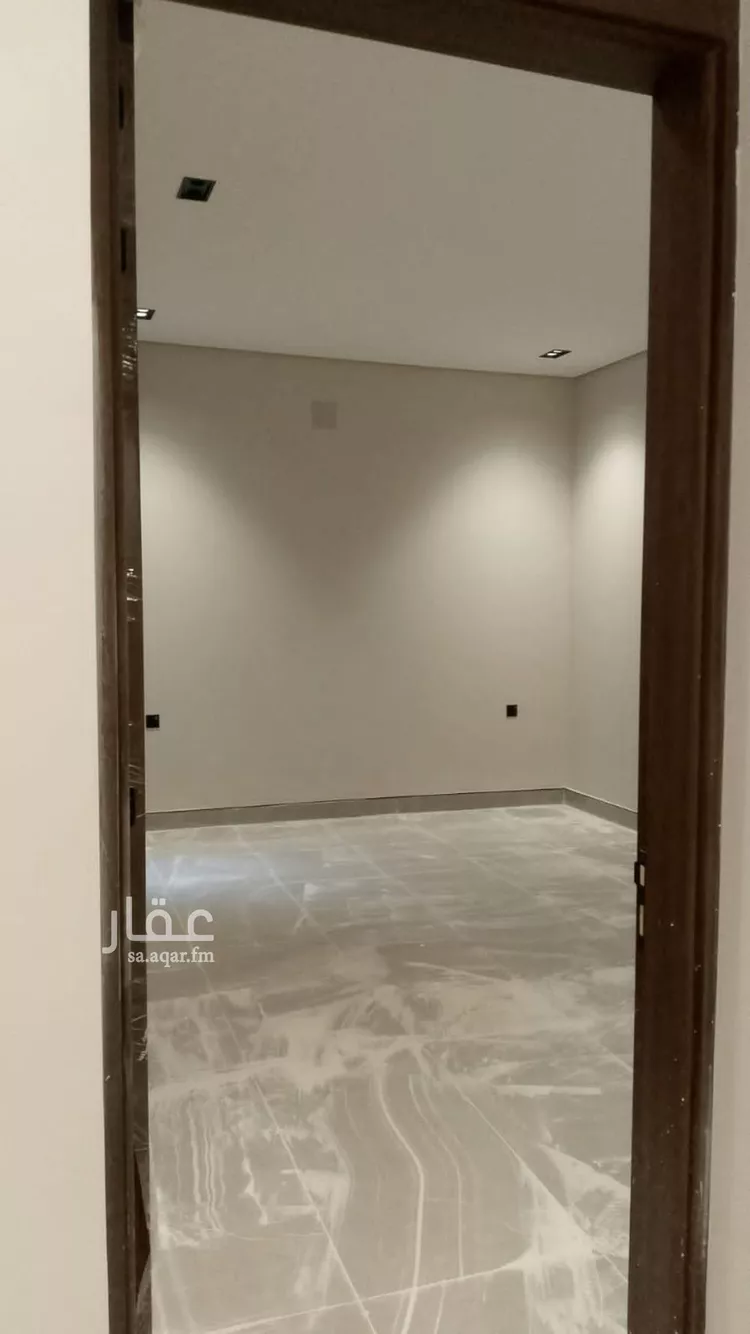 دور للبيع في شارع الغربة, حي إشبيلية, مدينة الرياض, منطقة الرياض 8