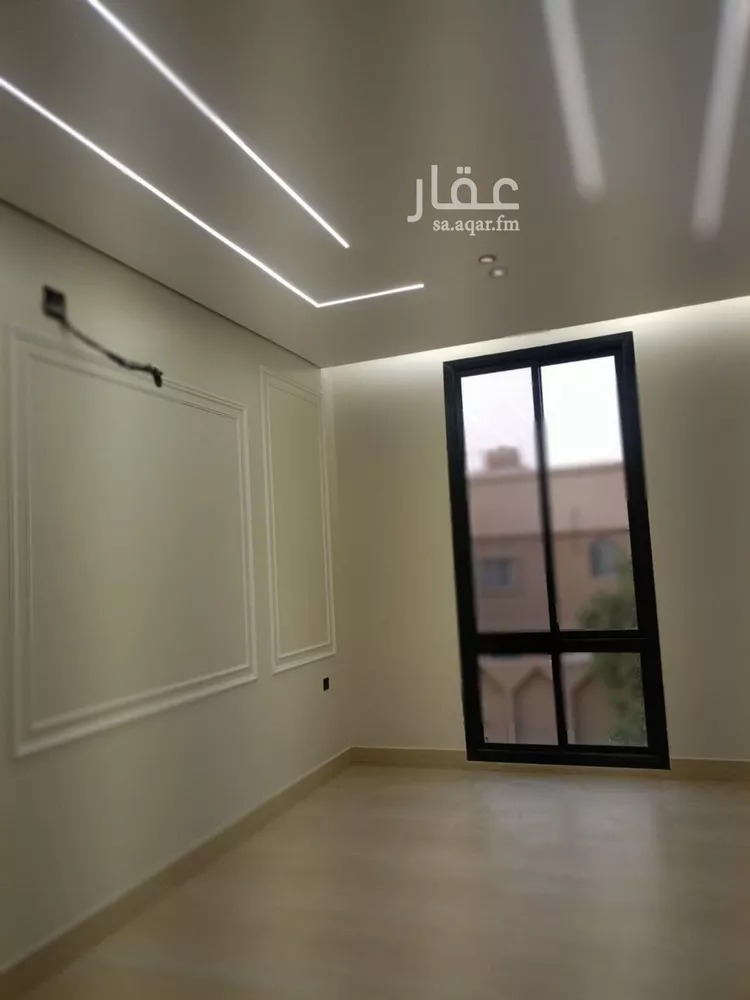 Floor for Sale in Riyadh Al Khaleej 8