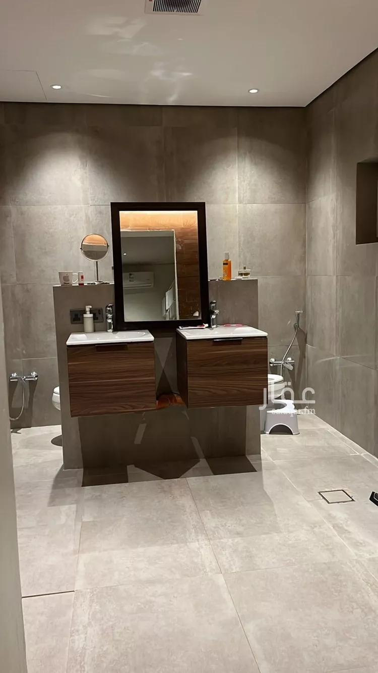 فيلا للبيع في شارع الجحاف بن حكيم السلمي, حي القيروان, مدينة الرياض, منطقة الرياض صورة 2