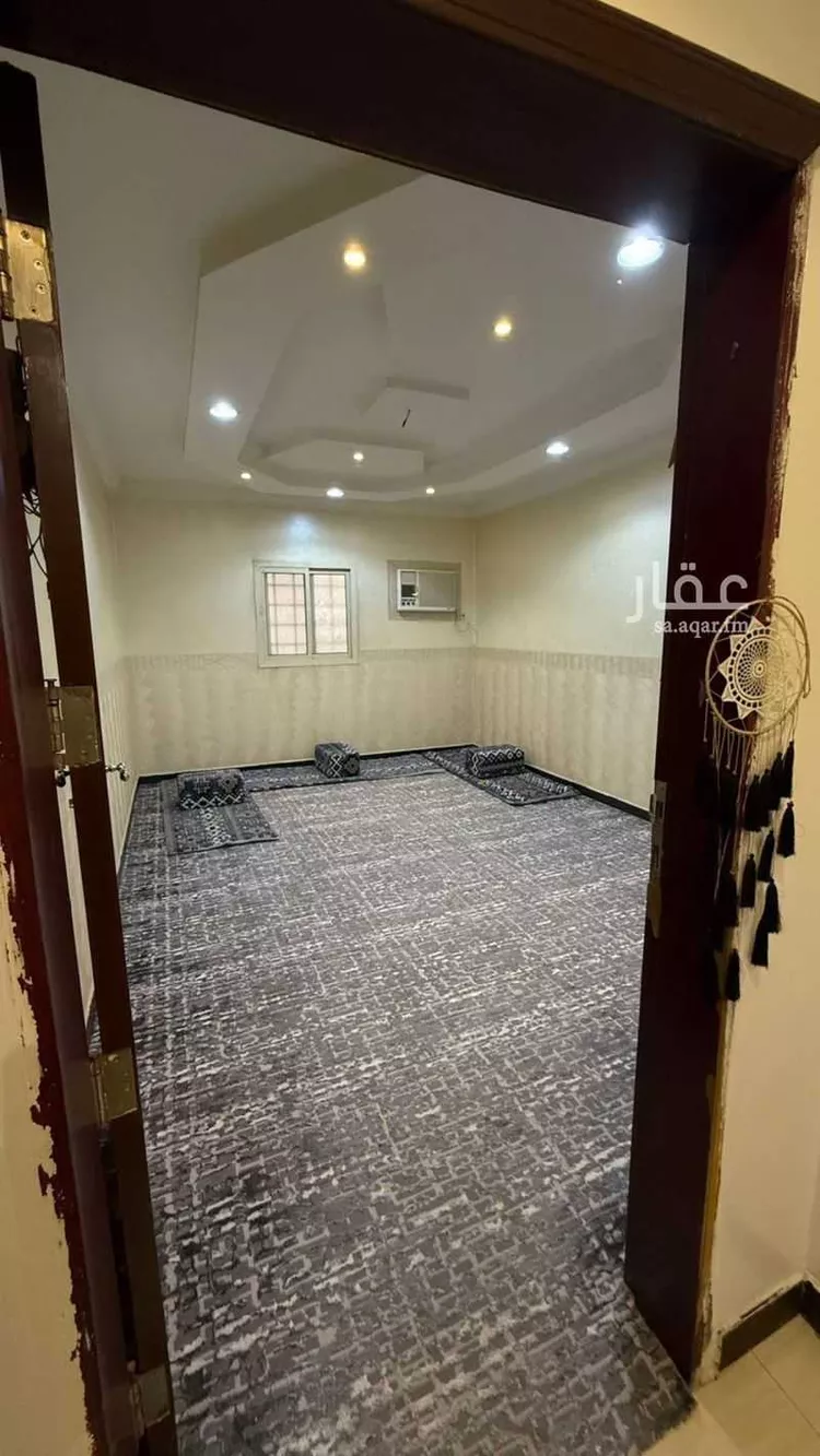 فيلا للإيجار في شارع الرائد, حي لبن, مدينة الرياض, منطقة الرياض