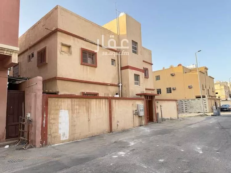 عمارة للبيع في شارع الخماسين, حي القادسية, مدينة الدمام, المنطقة الشرقية 9