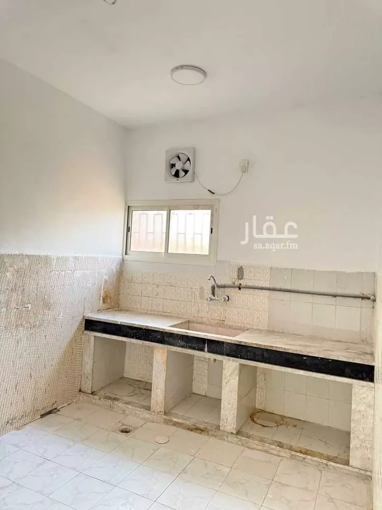 عمارة للبيع في شارع الخماسين, حي القادسية, مدينة الدمام, المنطقة الشرقية 15