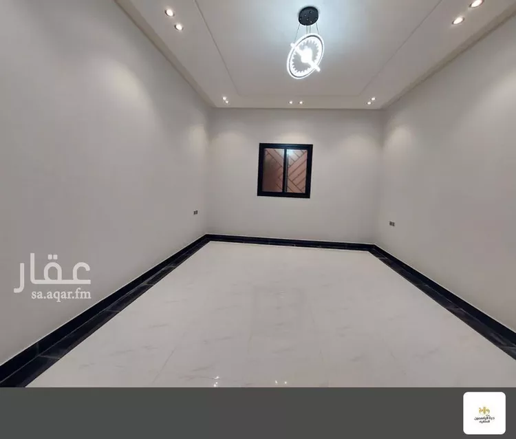 دور للبيع في شارع طريق خريص, حي الندوة, مدينة الرياض, منطقة الرياض صورة 2
