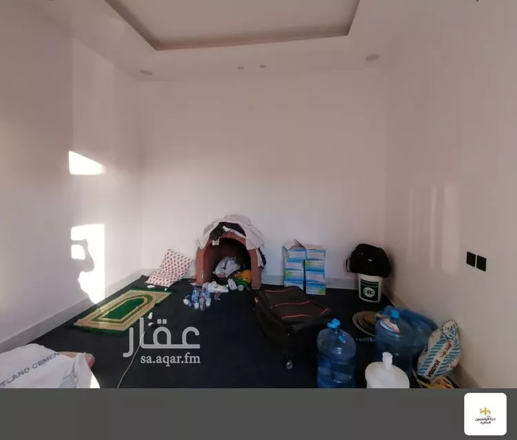 فيلا للبيع في شارع الدائرة, حي السعادة, مدينة الرياض, منطقة الرياض صورة 2