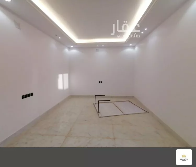 فيلا للبيع في شارع الدائرة, حي السعادة, مدينة الرياض, منطقة الرياض صورة 3