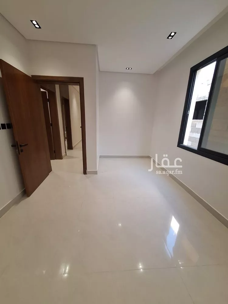 دور للبيع في شارع إسماعيل القسط, حي طويق, مدينة الرياض, منطقة الرياض صورة 4