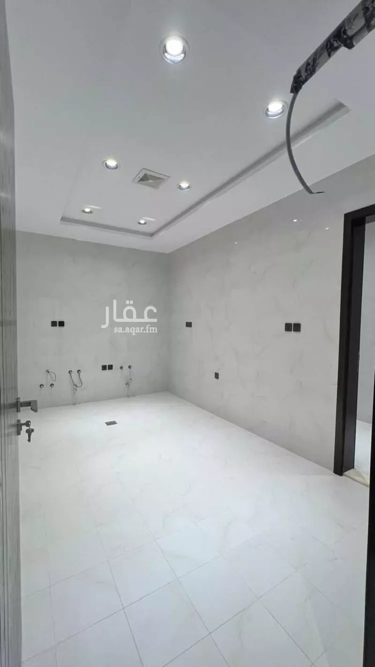 شقة للبيع في شارع ابن مجاهد, حي الريان, مدينة جدة, منطقة مكة المكرمة 1 صورة