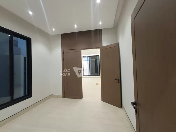 فيلا للبيع في شارع عقبة بن كعب, حي العريجاء الغربي, مدينة الرياض, منطقة الرياض 13