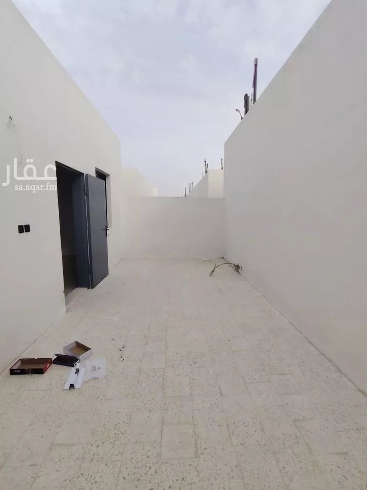 فيلا للبيع في شارع حامد عبدالحفيظ, حي عكاظ, مدينة الرياض, منطقة الرياض صورة 5