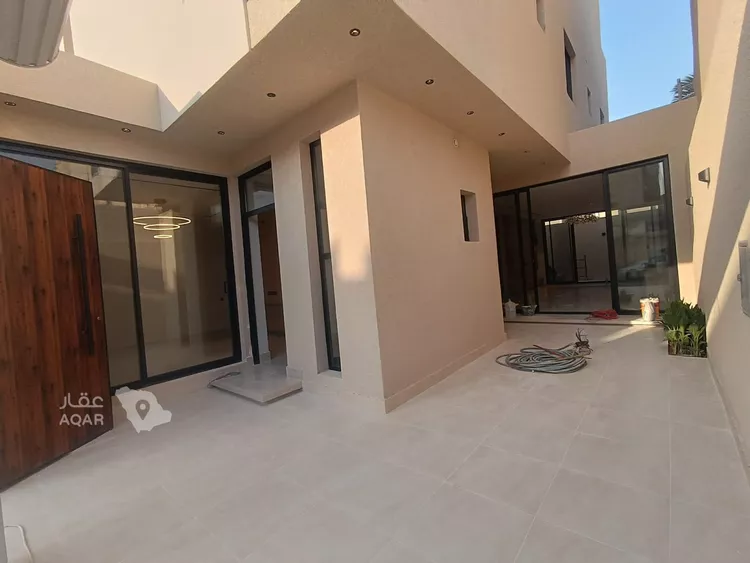 فيلا للبيع في شارع السماوة, حي العريجاء الأوسط, مدينة الرياض, منطقة الرياض 4