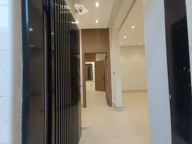 فيلا للبيع في شارع عقبة بن كعب, حي العريجاء الغربي, مدينة الرياض, منطقة الرياض 5