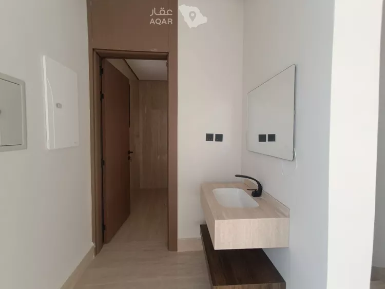 فيلا للبيع في شارع السماوة, حي العريجاء الأوسط, مدينة الرياض, منطقة الرياض 21