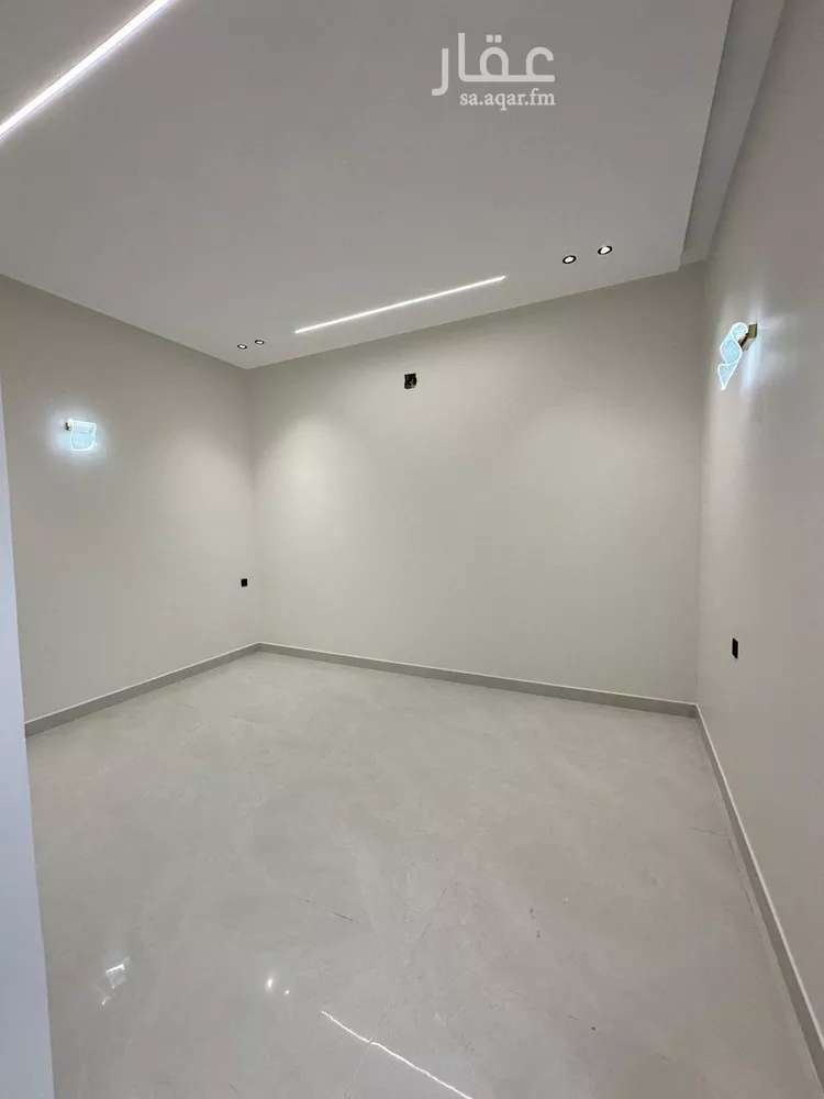 فيلا للبيع في شارع حسين الحبشي, حي العريجاء الغربي, مدينة الرياض, منطقة الرياض صورة 2