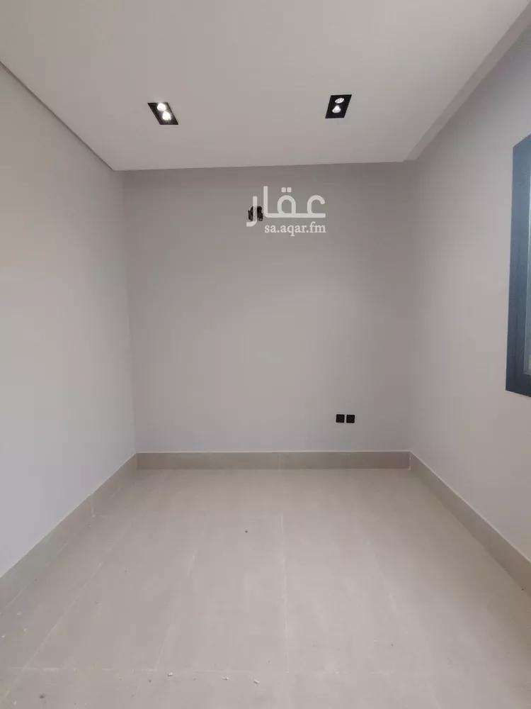 فيلا للبيع في شارع حامد عبدالحفيظ, حي عكاظ, مدينة الرياض, منطقة الرياض صورة 4