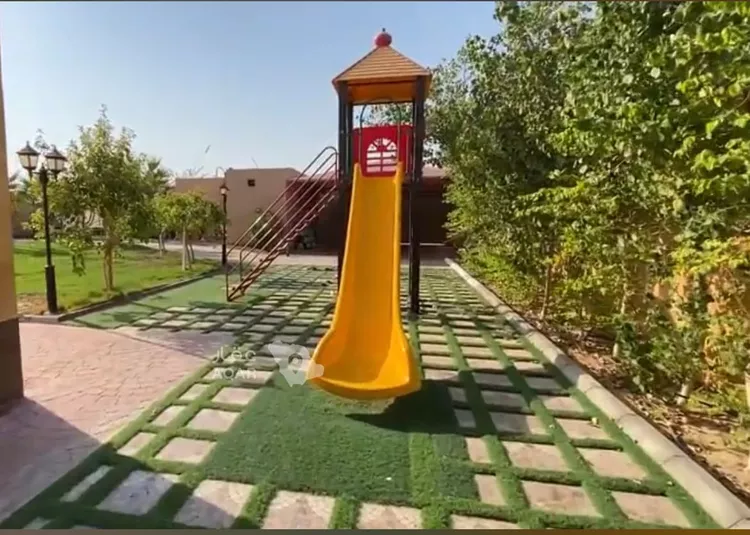 Rest House for Sale in Dammam Al Fursan 7