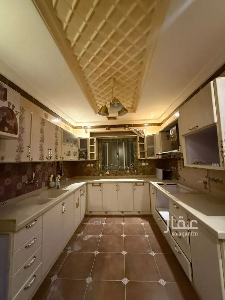 شقة للإيجار في شارع الجزائري, حي الروضة, مدينة جدة, منطقة مكة المكرمة