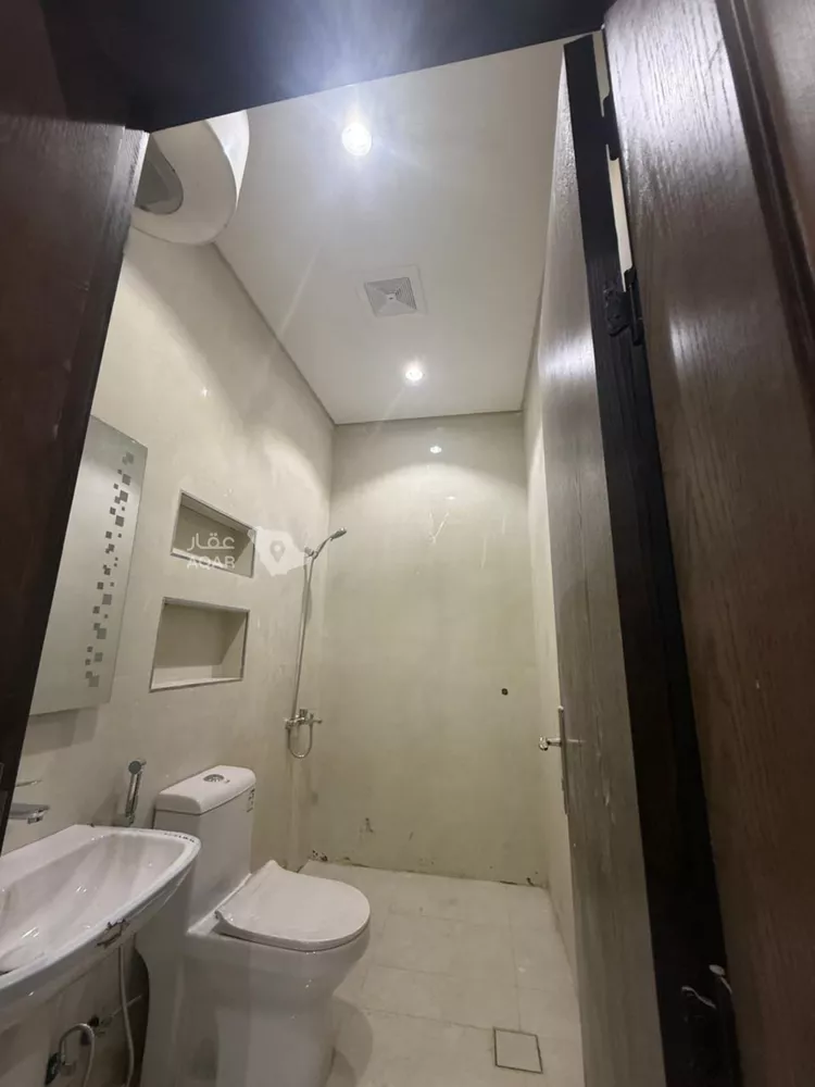 Apartment for Rent in Jeddah Al Shera'a 9
