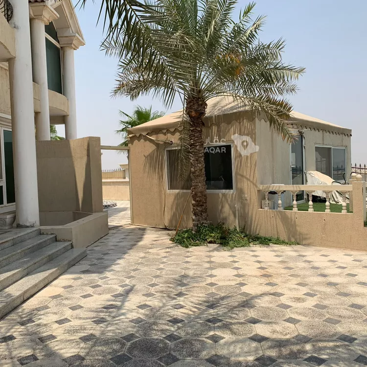 فيلا للبيع في شارع الخواطر, حي القصور, مدينة الظهران, المنطقة الشرقية 5