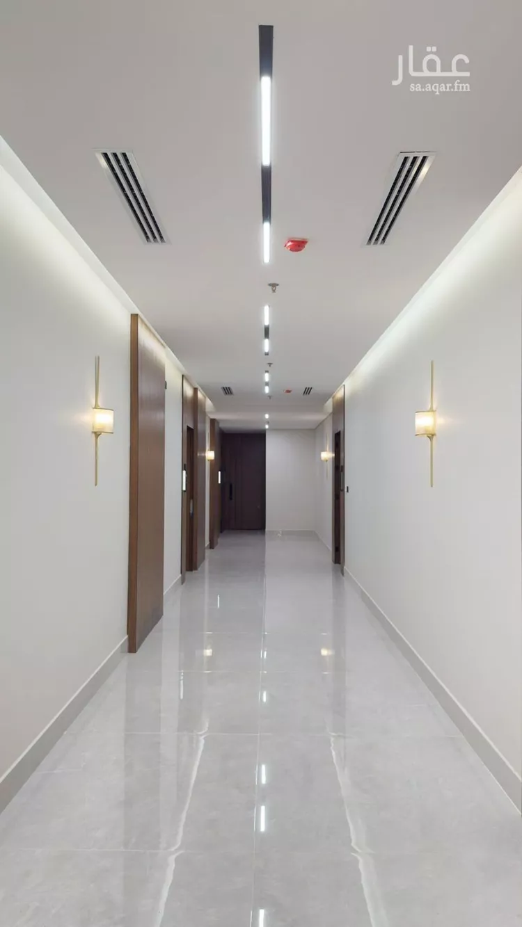 عمارة للبيع في شارع 39 السيف, حي السيف, مدينة الدمام, المنطقة الشرقية صورة 2