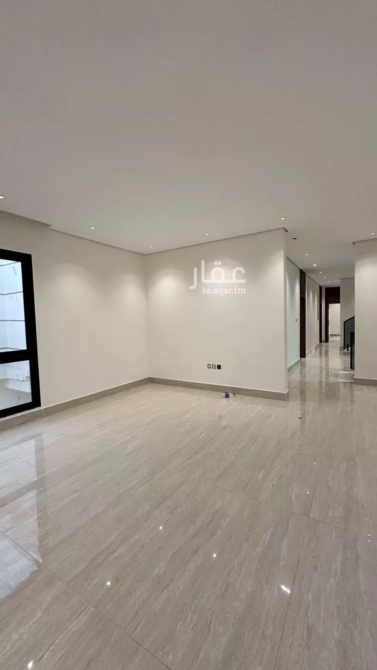 Villa for Sale in Al Khobar Al Amwaj صورة 3