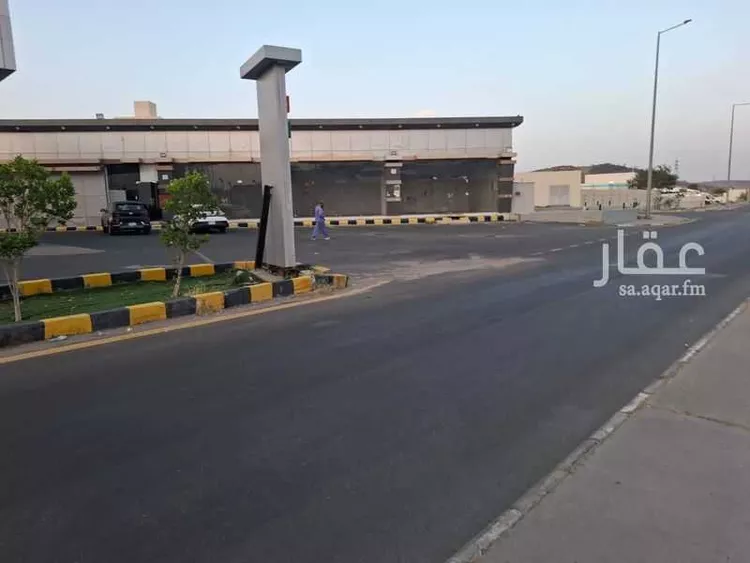 محطة للإيجار في شارع طريق الجنوب, حي النرجس, مدينة الطائف, منطقة مكة المكرمة