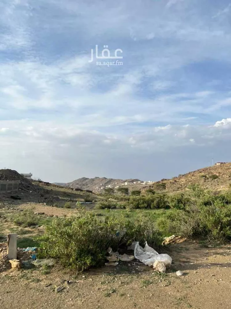 أرض للبيع في شارع المقنع الكندي ، الحكمان ، القري