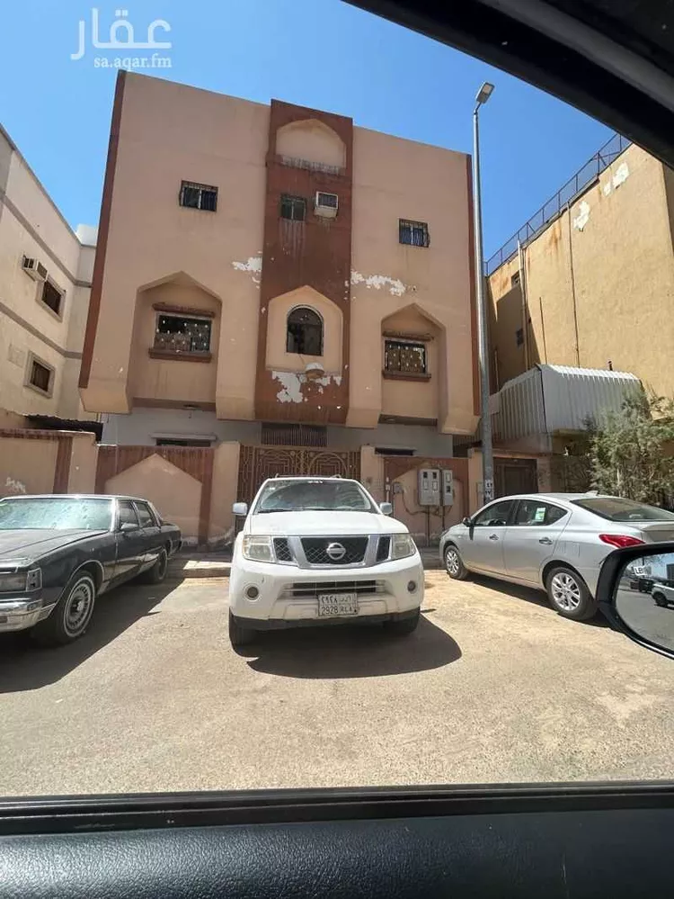 فيلا للبيع في شارع عمارة بن خزيمة ، حي الاسكان ، المدينة المنورة ، منطقة المدينة المنورة