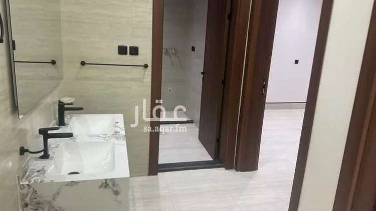 شقة للبيع في شارع ربيعه بن رقيع التميمي, حي الدفاع, مدينة المدينة المنورة, منطقة المدينة المنورة صورة 2