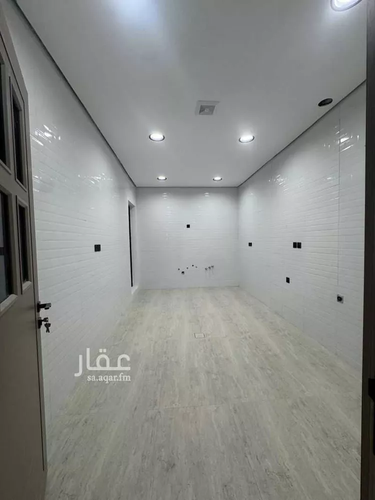 فيلا للبيع في شارع الخبر, حي ضاحية الملك فهد, مدينة الدمام, المنطقة الشرقية 6