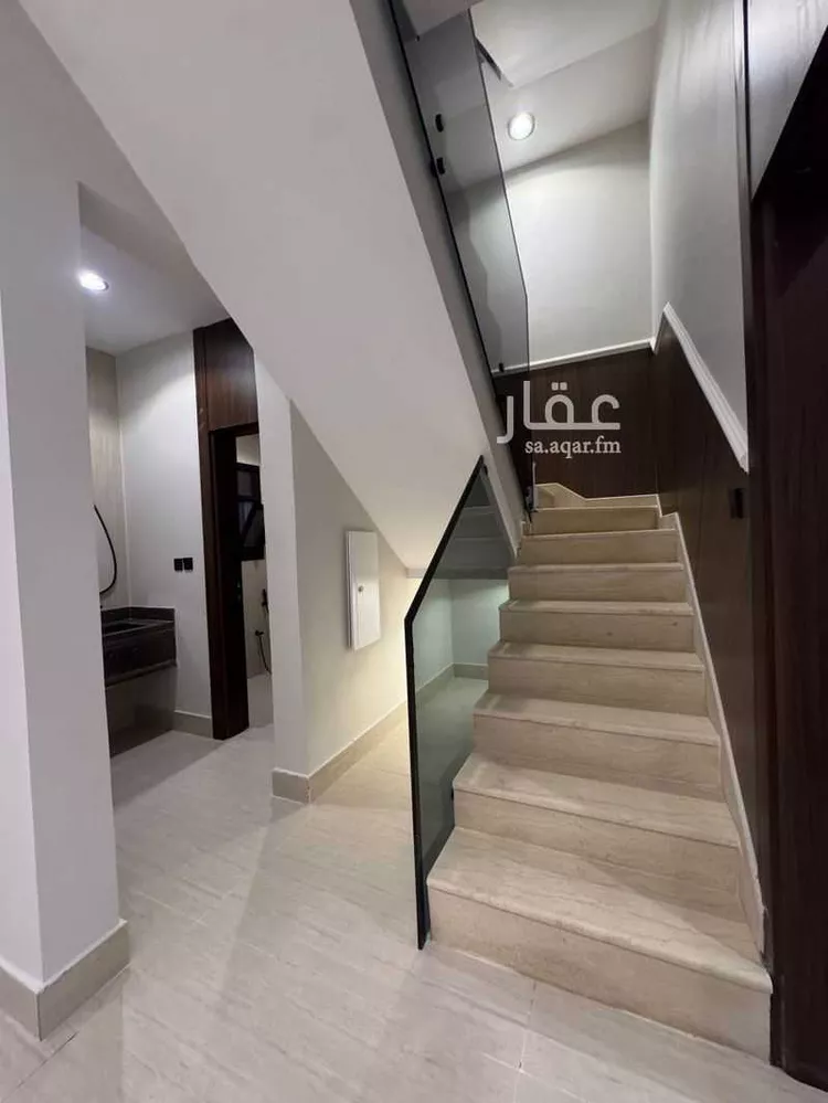 شقة للبيع في شارع الحويلات, حي ضاحية الملك فهد, مدينة الدمام, المنطقة الشرقية 6