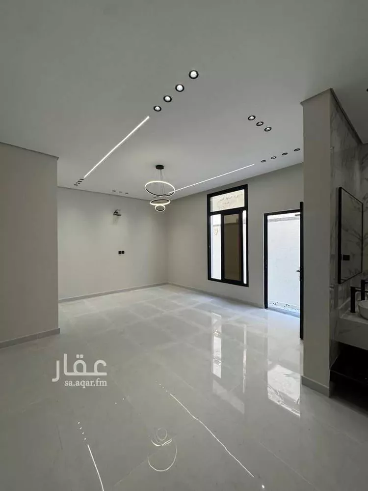 فيلا للبيع في شارع الغمام, حي ضاحية الملك فهد, مدينة الدمام, المنطقة الشرقية صورة 2