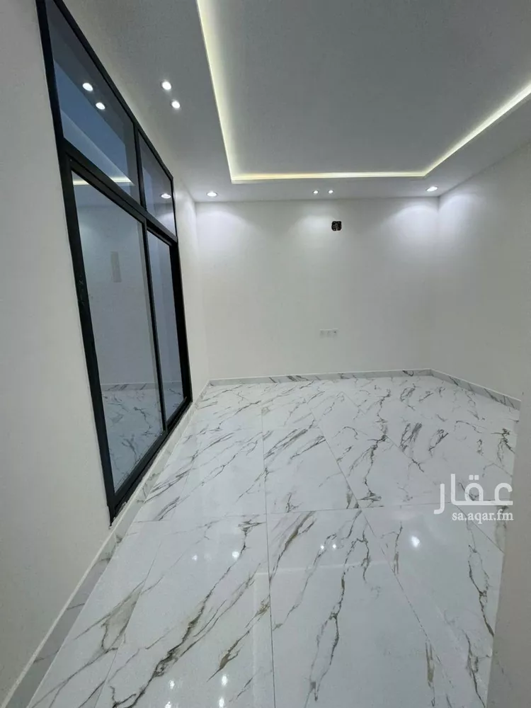 فيلا للبيع في شارع عبدالله بن الفراء, حي العريجاء الغربي, مدينة الرياض, منطقة الرياض صورة 3