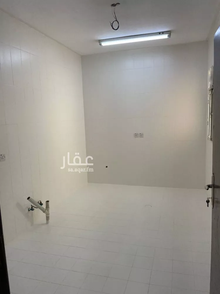 شقة للبيع في شارع العطايف, حي الحمراء, مدينة الرياض, منطقة الرياض صورة 4